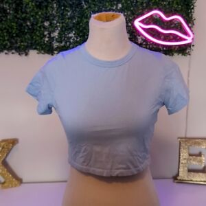 Ladies cropped shirt sleeved tee - size L
